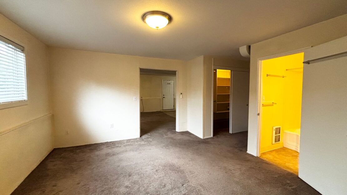 2765-A NW Quimby Street - Portland - Oregon - 1 bed, 1 bath rental property