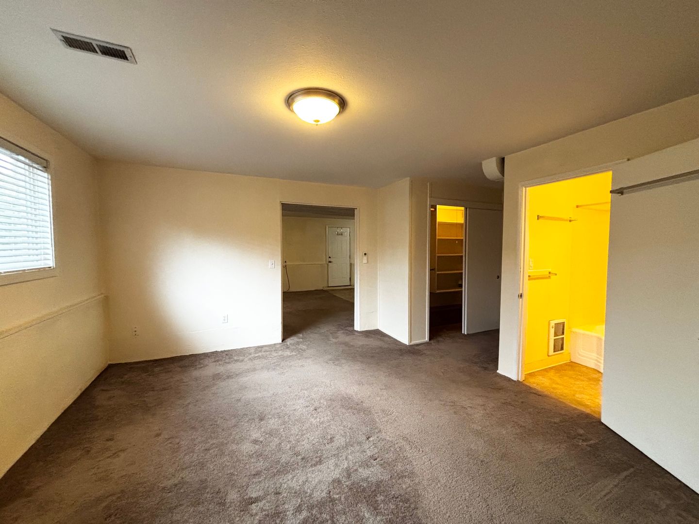 2765-A NW Quimby Street - Portland - Oregon - 1 bed, 1 bath rental property