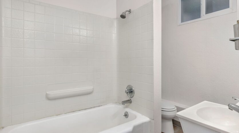 2765-A NW Quimby Street - Portland - Oregon - 1 bed, 1 bath rental property