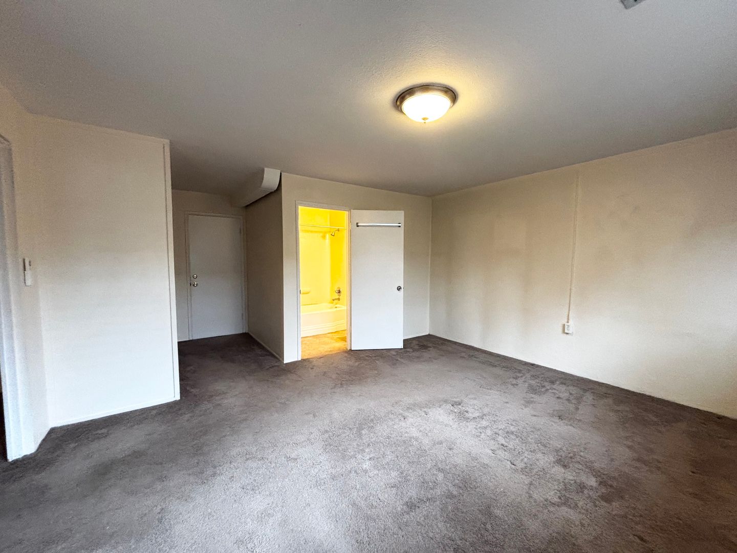 2765-A NW Quimby Street - Portland - Oregon - 1 bed, 1 bath rental property