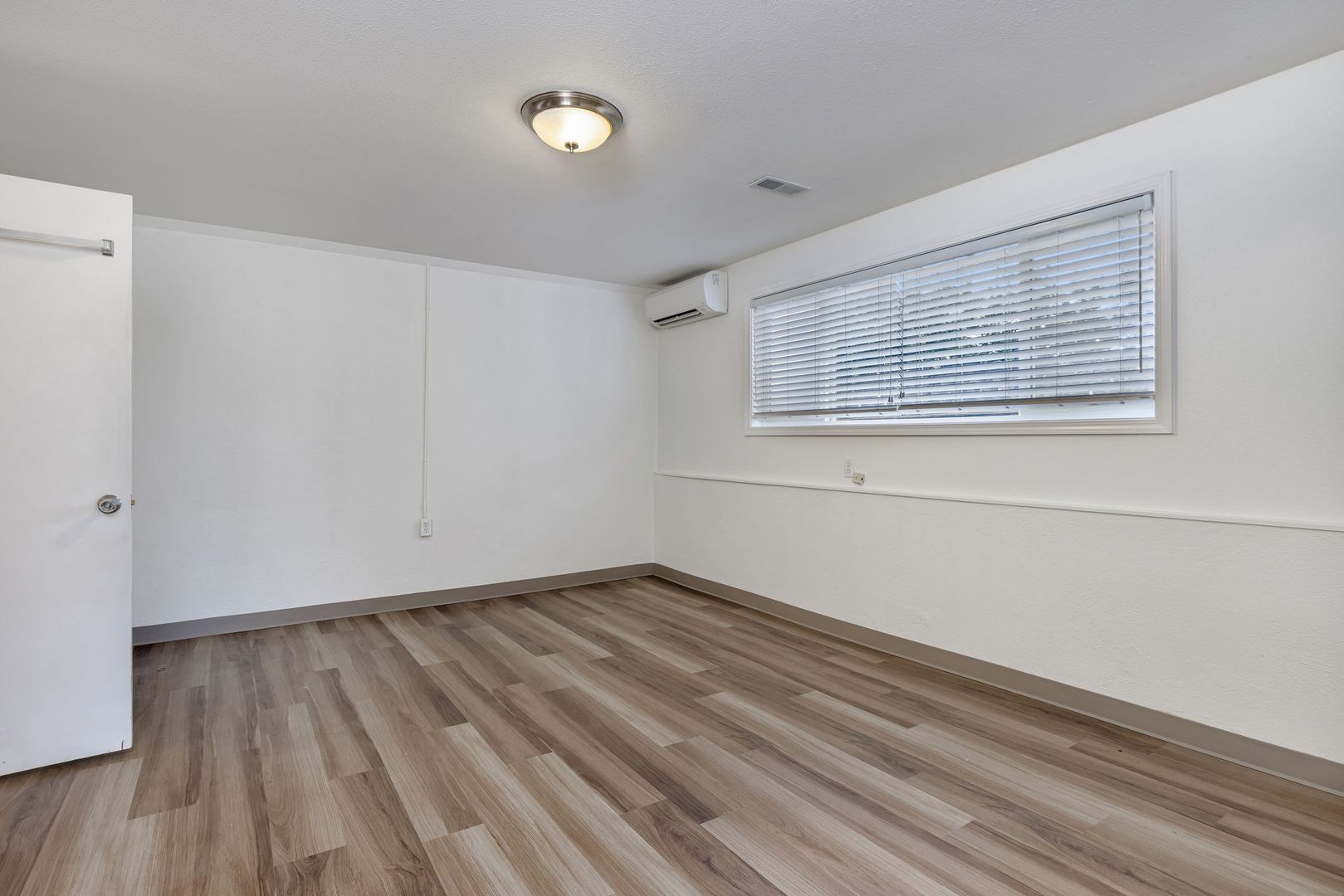 2765-A NW Quimby Street - Portland - Oregon - 1 bed, 1 bath rental property