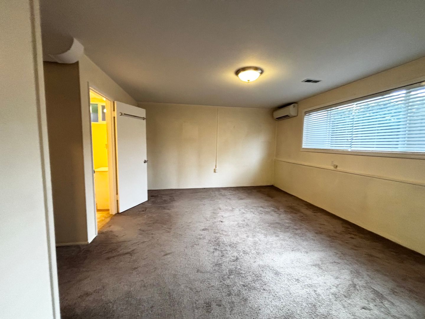 2765-A NW Quimby Street - Portland - Oregon - 1 bed, 1 bath rental property