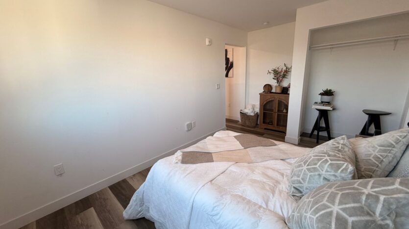 2837 San Marino St.  - Los Angeles - California - 1 bed, 1 bath rental property