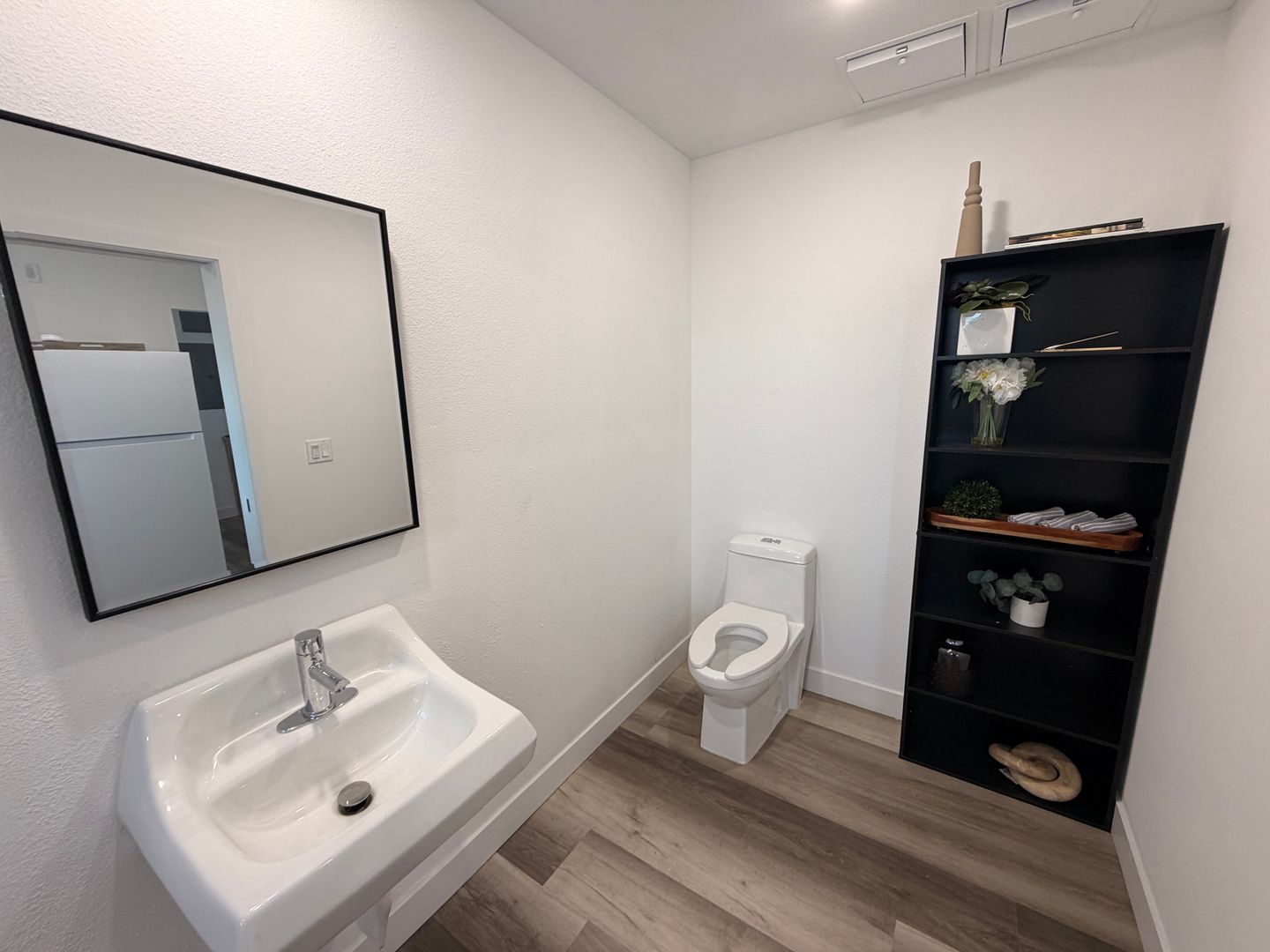 2837 San Marino St.  - Los Angeles - California - 1 bed, 1 bath rental property