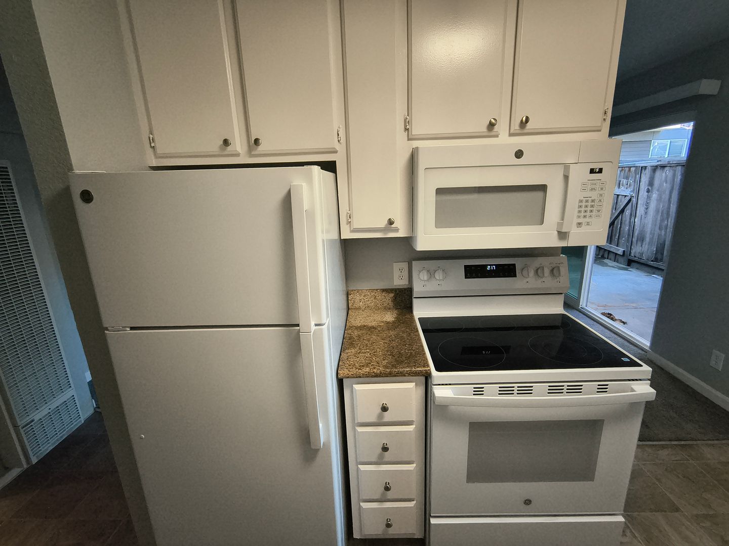 29536 Dixon St #2 - Hayward - California - 2 bed, 2 bath rental property