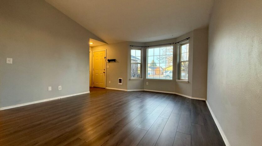 3042 SW Quartz Ave - Redmond - Oregon - 3 bed, 2 bath rental property