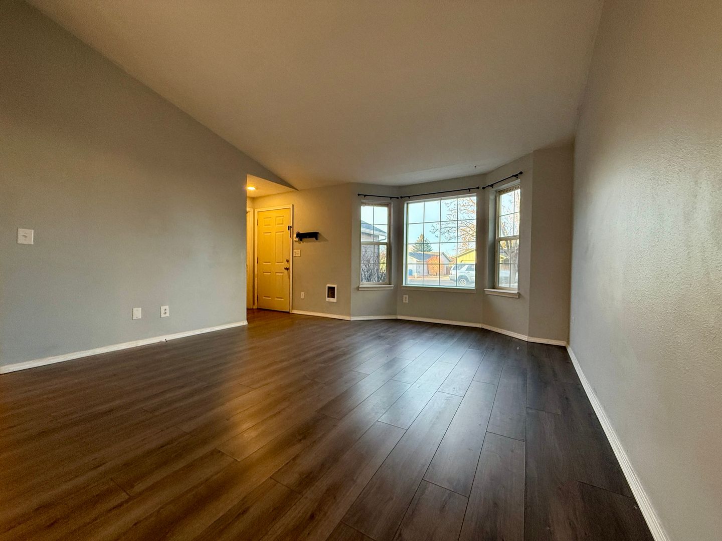 3042 SW Quartz Ave - Redmond - Oregon - 3 bed, 2 bath rental property