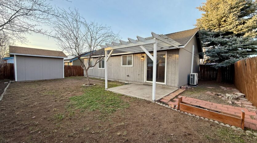 3042 SW Quartz Ave - Redmond - Oregon - 3 bed, 2 bath rental property