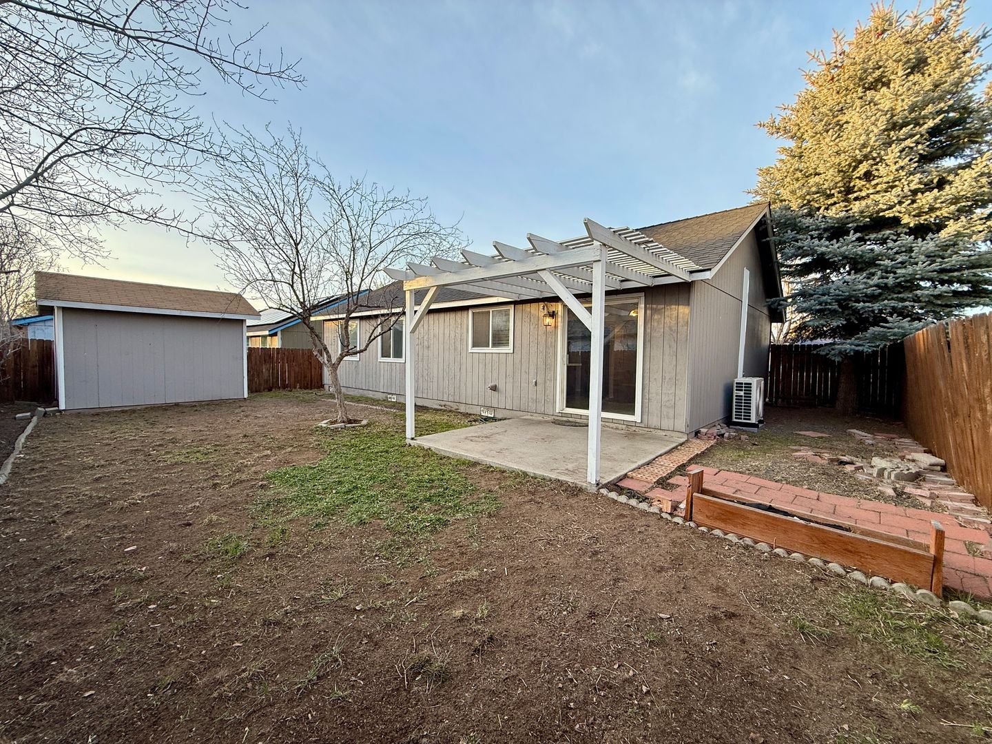 3042 SW Quartz Ave - Redmond - Oregon - 3 bed, 2 bath rental property