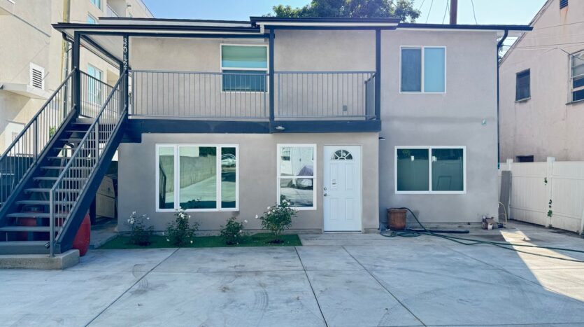 320 Myrtle Street - A - Glendale - California - 1 bed, 1 bath rental property