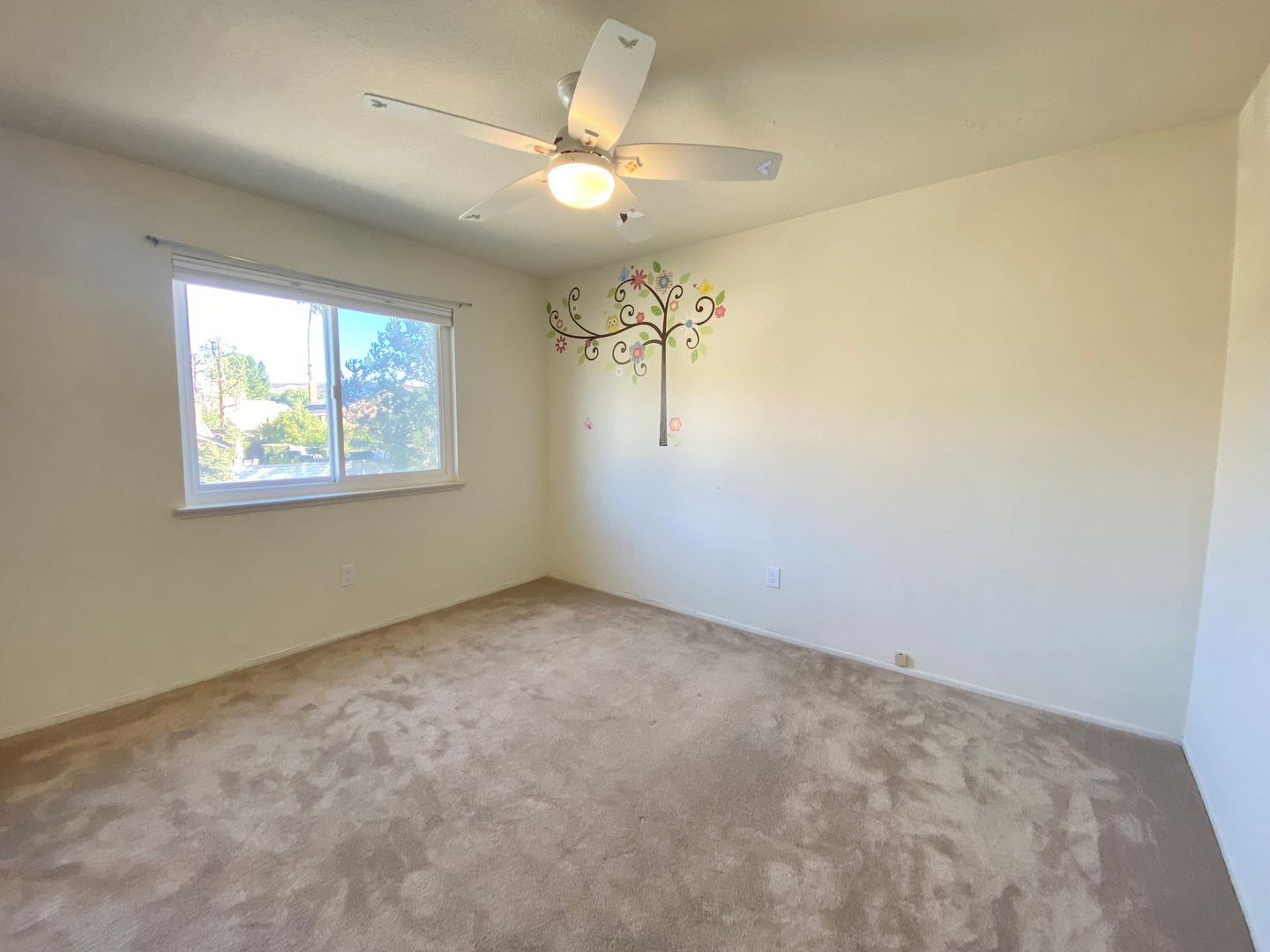 3225 Hidden Creek Ave - Thousand Oaks - California - 3 bed, 3 bath rental property