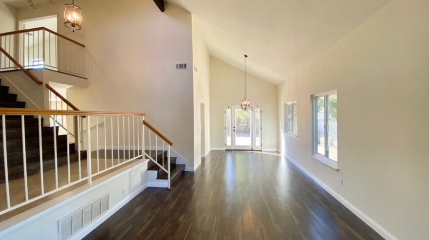 3225 Hidden Creek Ave - Thousand Oaks - California - 3 bed, 3 bath rental property
