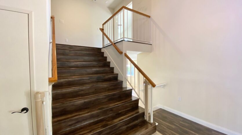 3225 Hidden Creek Ave - Thousand Oaks - California - 3 bed, 3 bath rental property