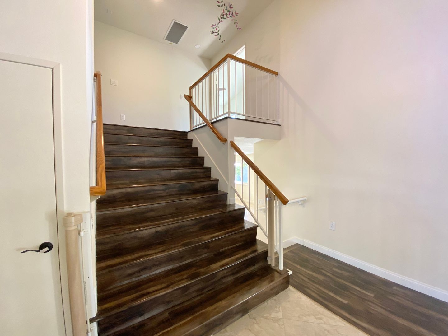 3225 Hidden Creek Ave - Thousand Oaks - California - 3 bed, 3 bath rental property