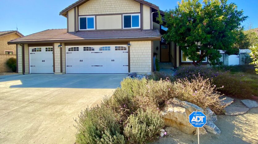 3225 Hidden Creek Ave - Thousand Oaks - California - 3 bed, 3 bath rental property