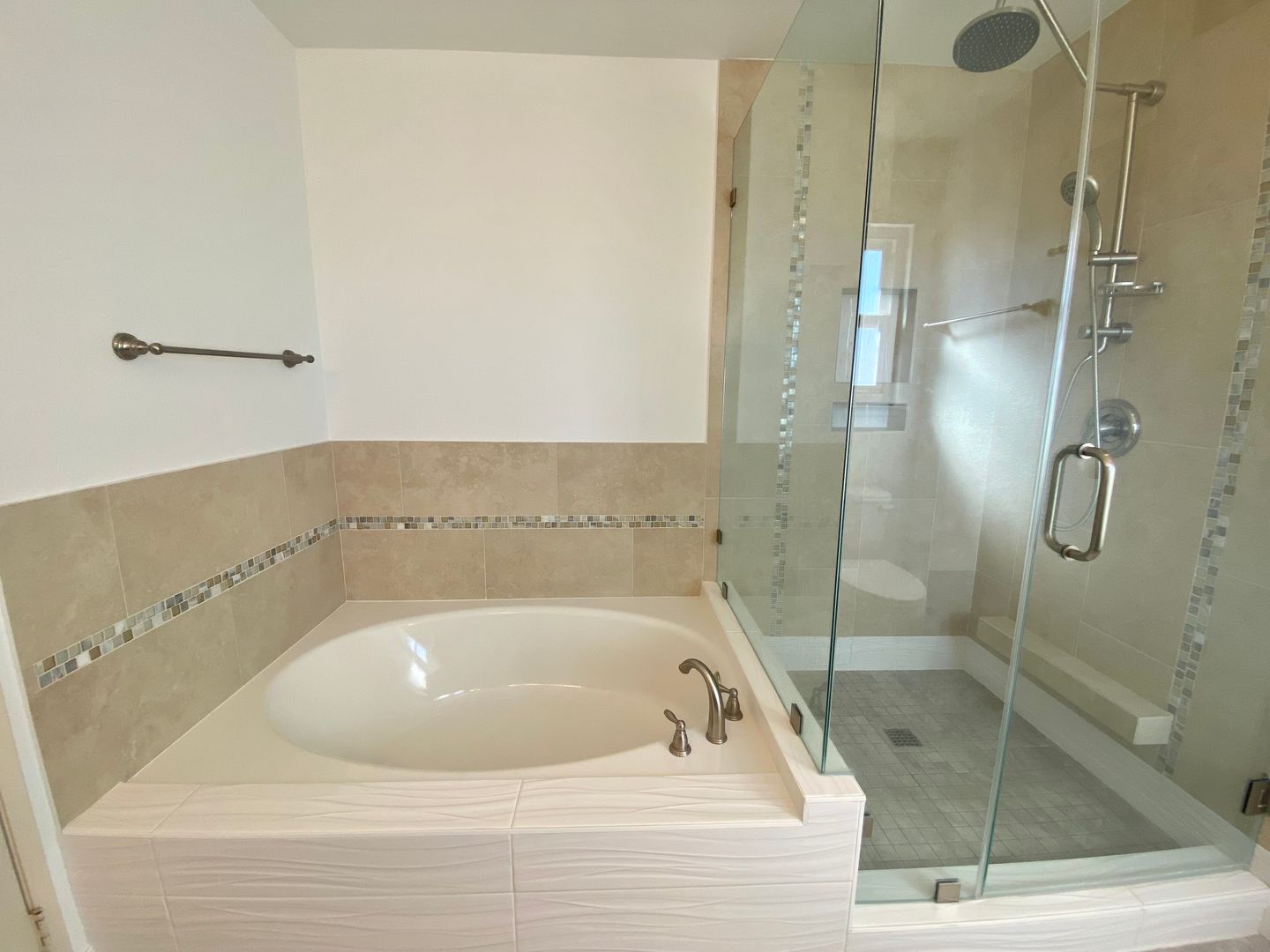 3225 Hidden Creek Ave - Thousand Oaks - California - 3 bed, 3 bath rental property