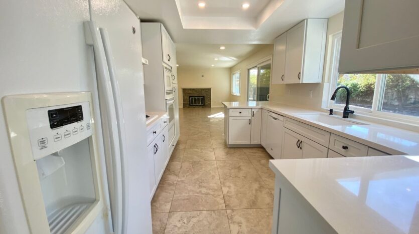 3225 Hidden Creek Ave - Thousand Oaks - California - 3 bed, 3 bath rental property
