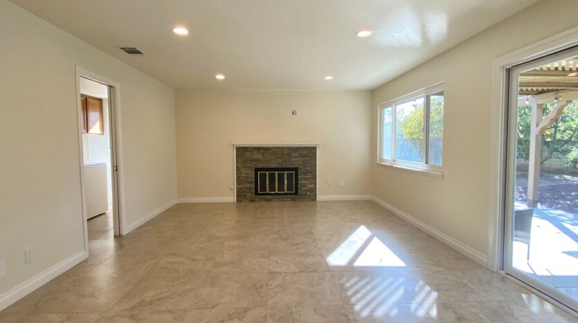 3225 Hidden Creek Ave - Thousand Oaks - California - 3 bed, 3 bath rental property