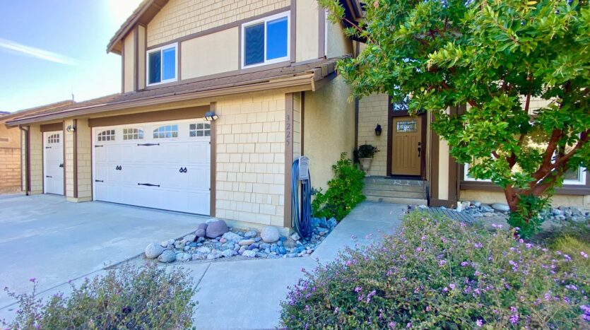 3225 Hidden Creek Ave - Thousand Oaks - California - 3 bed, 3 bath rental property