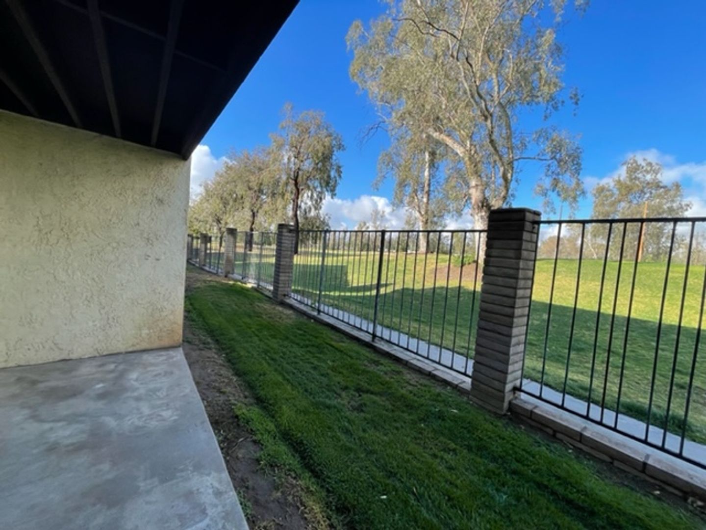 3260 Little Mountain Drive Unit C - San Bernardino - California - 3 bed, 2 bath rental property