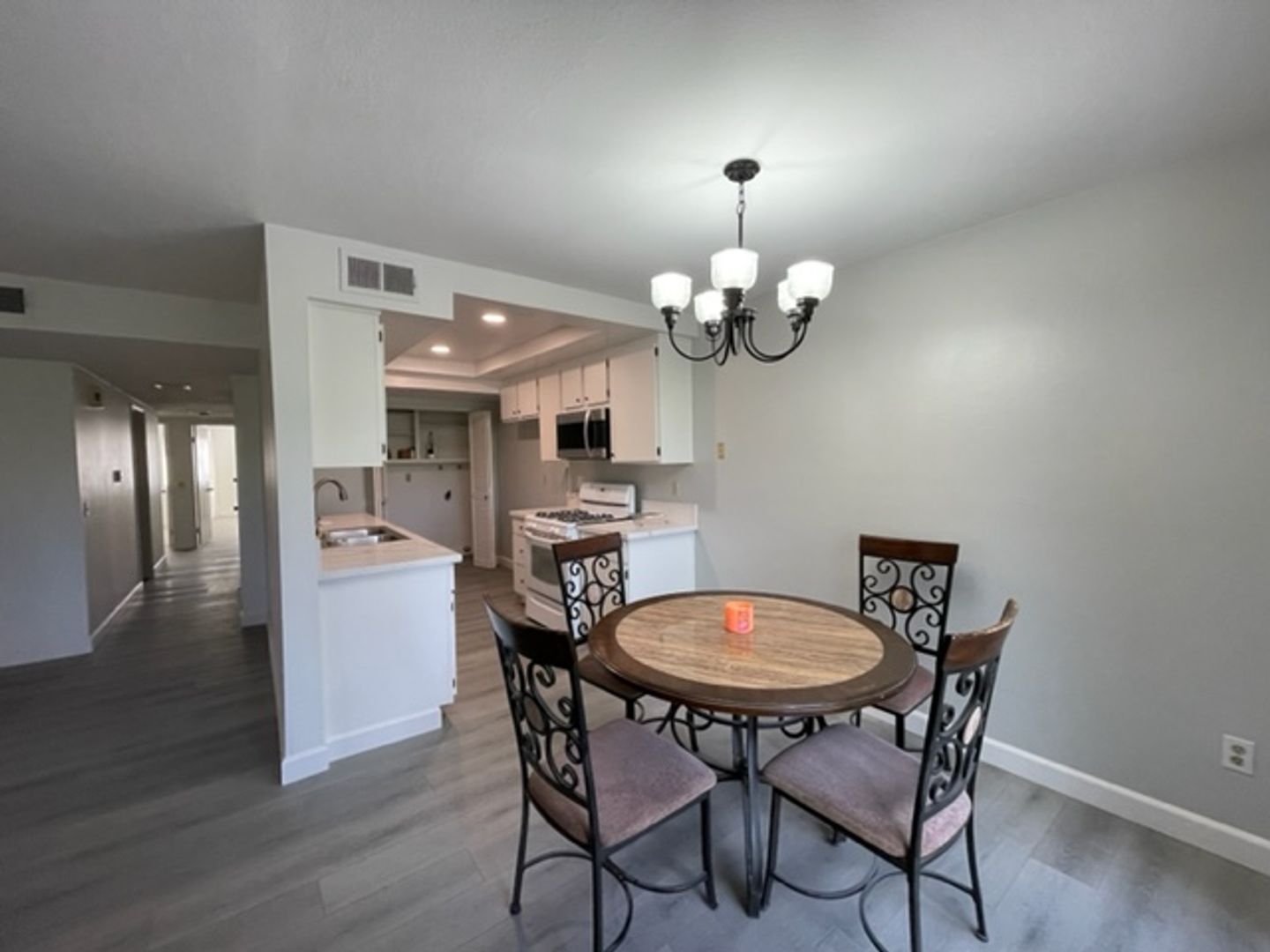 3260 Little Mountain Drive Unit C - San Bernardino - California - 3 bed, 2 bath rental property