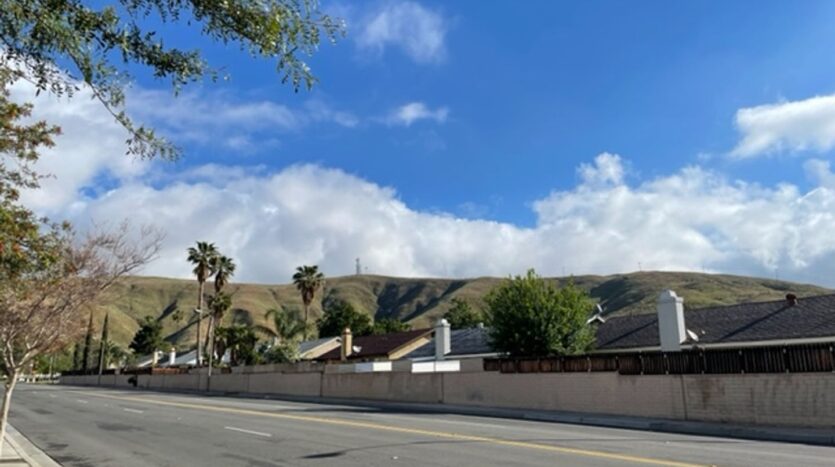 3260 Little Mountain Drive Unit C - San Bernardino - California - 3 bed, 2 bath rental property