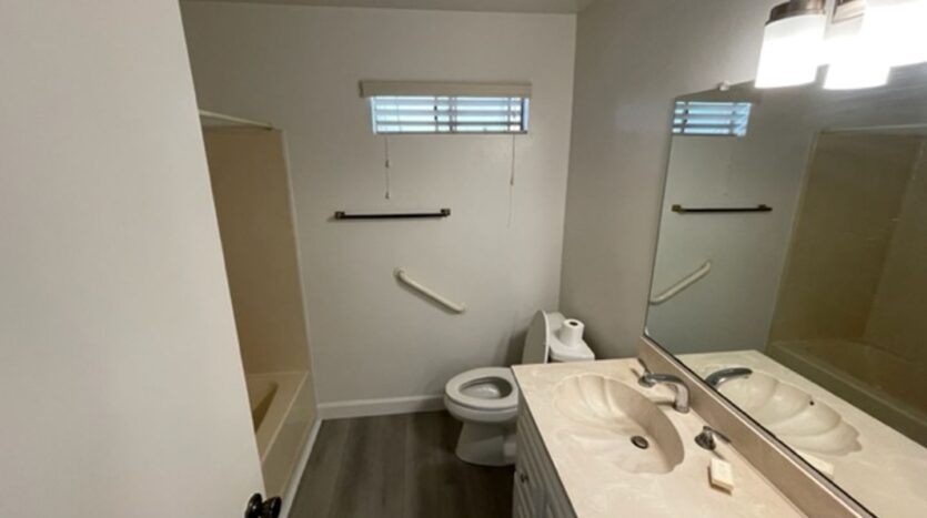 3260 Little Mountain Drive Unit C - San Bernardino - California - 3 bed, 2 bath rental property