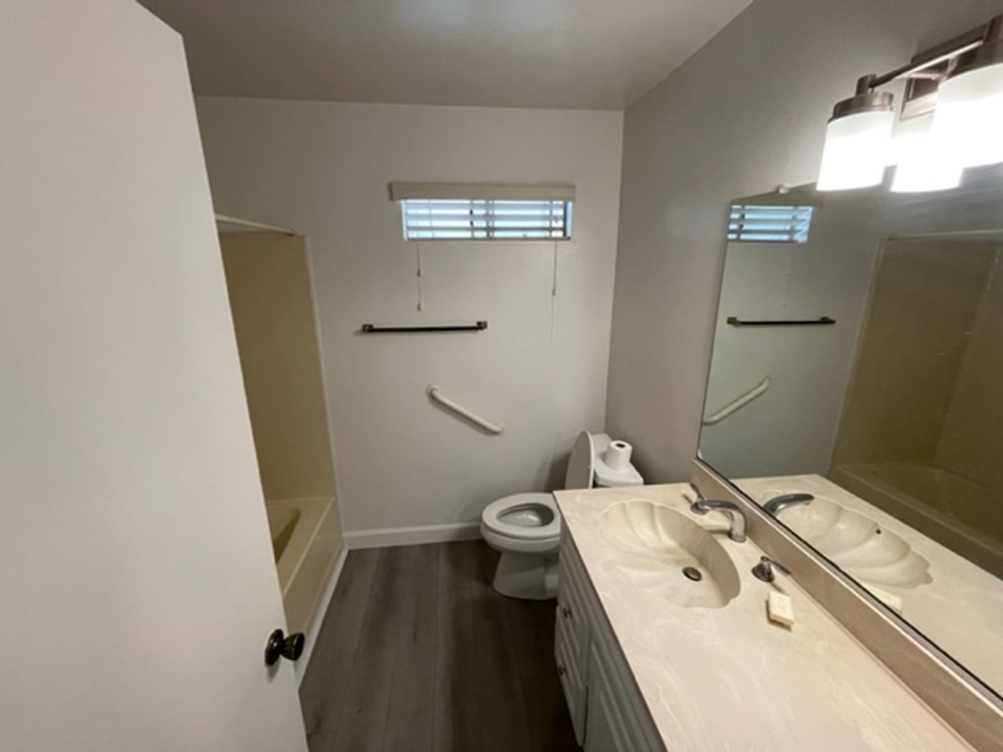 3260 Little Mountain Drive Unit C - San Bernardino - California - 3 bed, 2 bath rental property