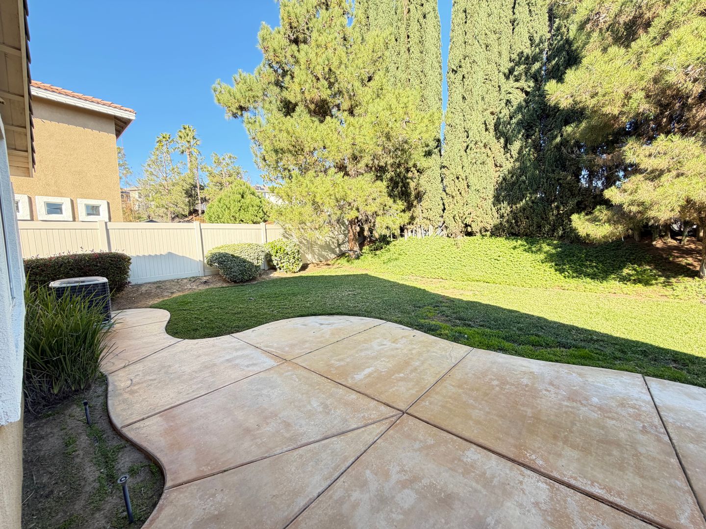 32900 Adelante St - Temecula - California - 4 bed, 2 bath rental property