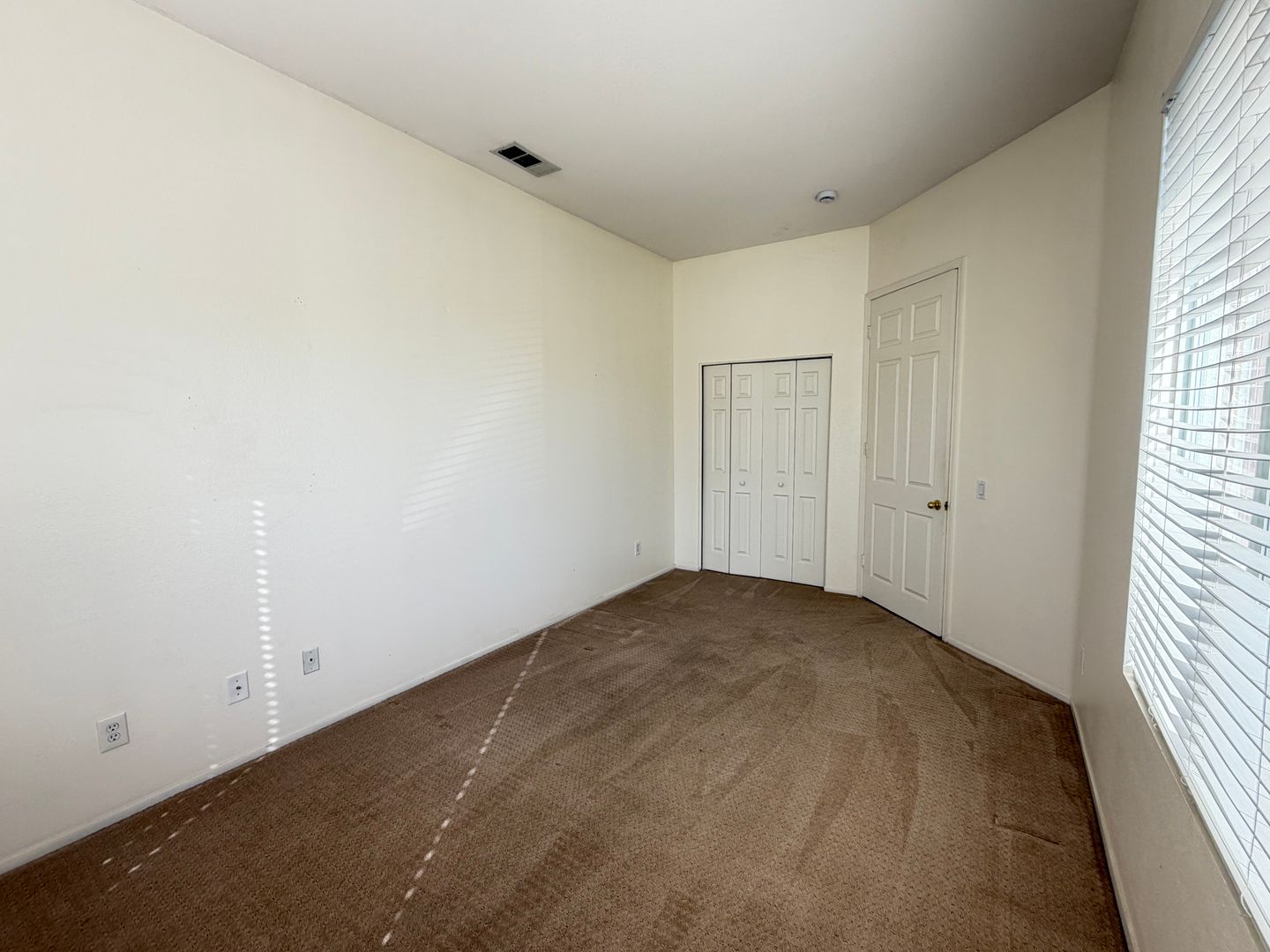 32900 Adelante St - Temecula - California - 4 bed, 2 bath rental property