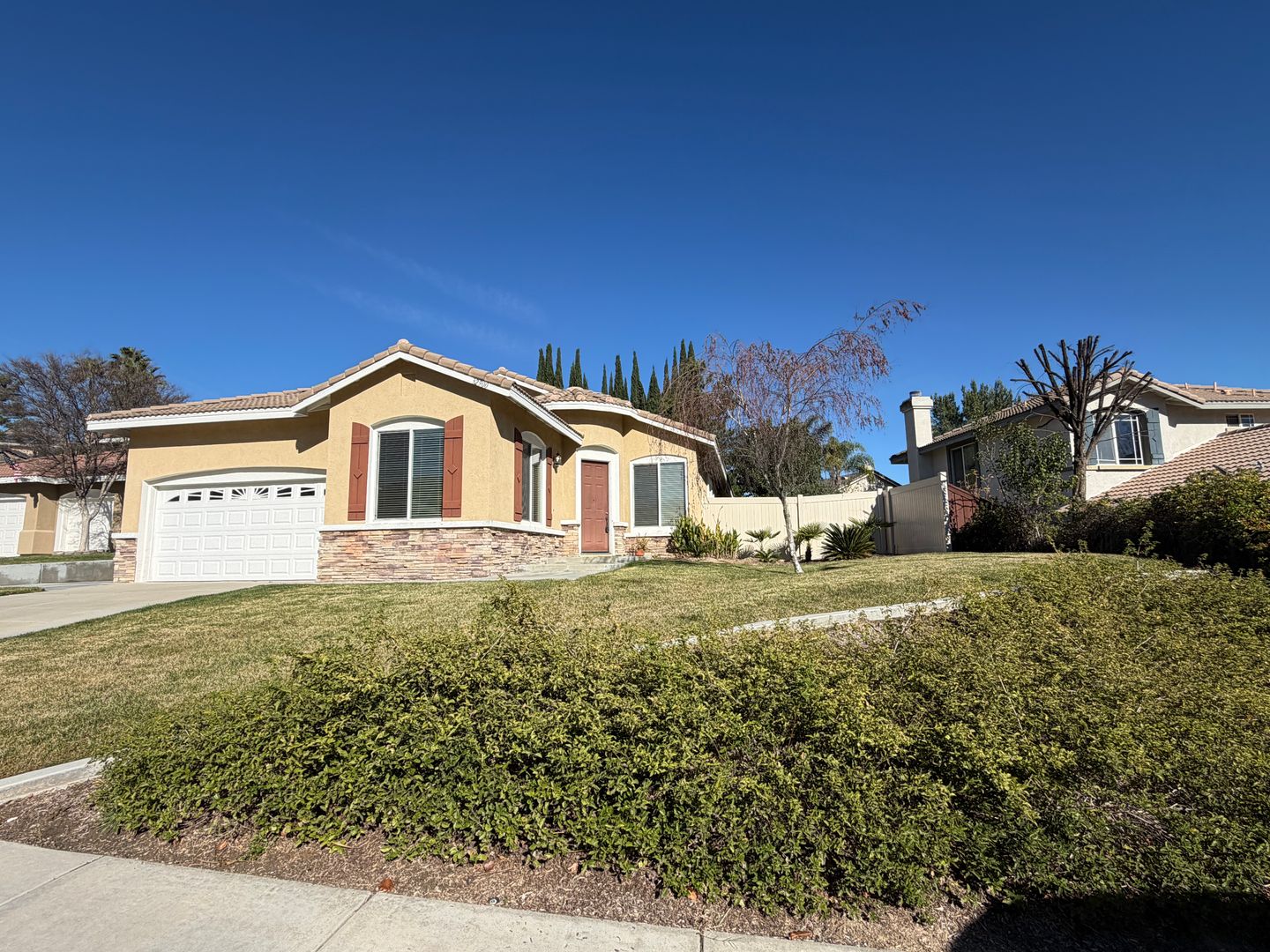 32900 Adelante St - Temecula - California - 4 bed, 2 bath rental property