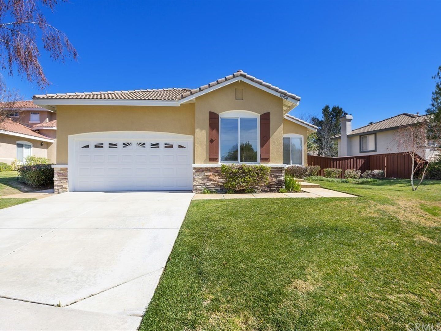 32900 Adelante St - Temecula - California - 4 bed, 2 bath rental property