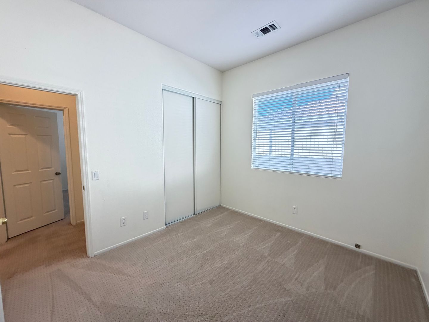 32900 Adelante St - Temecula - California - 4 bed, 2 bath rental property