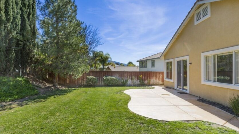 32900 Adelante St - Temecula - California - 4 bed, 2 bath rental property