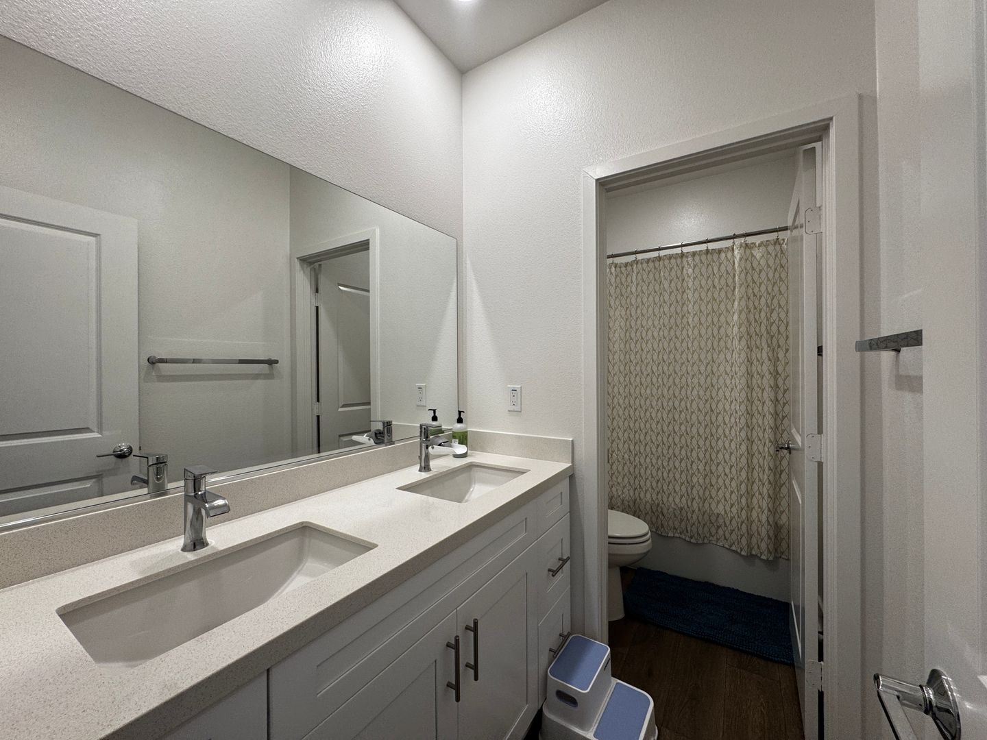 33025 Goldie Ct. - Winchester - California - 5 bed, 3 bath rental property