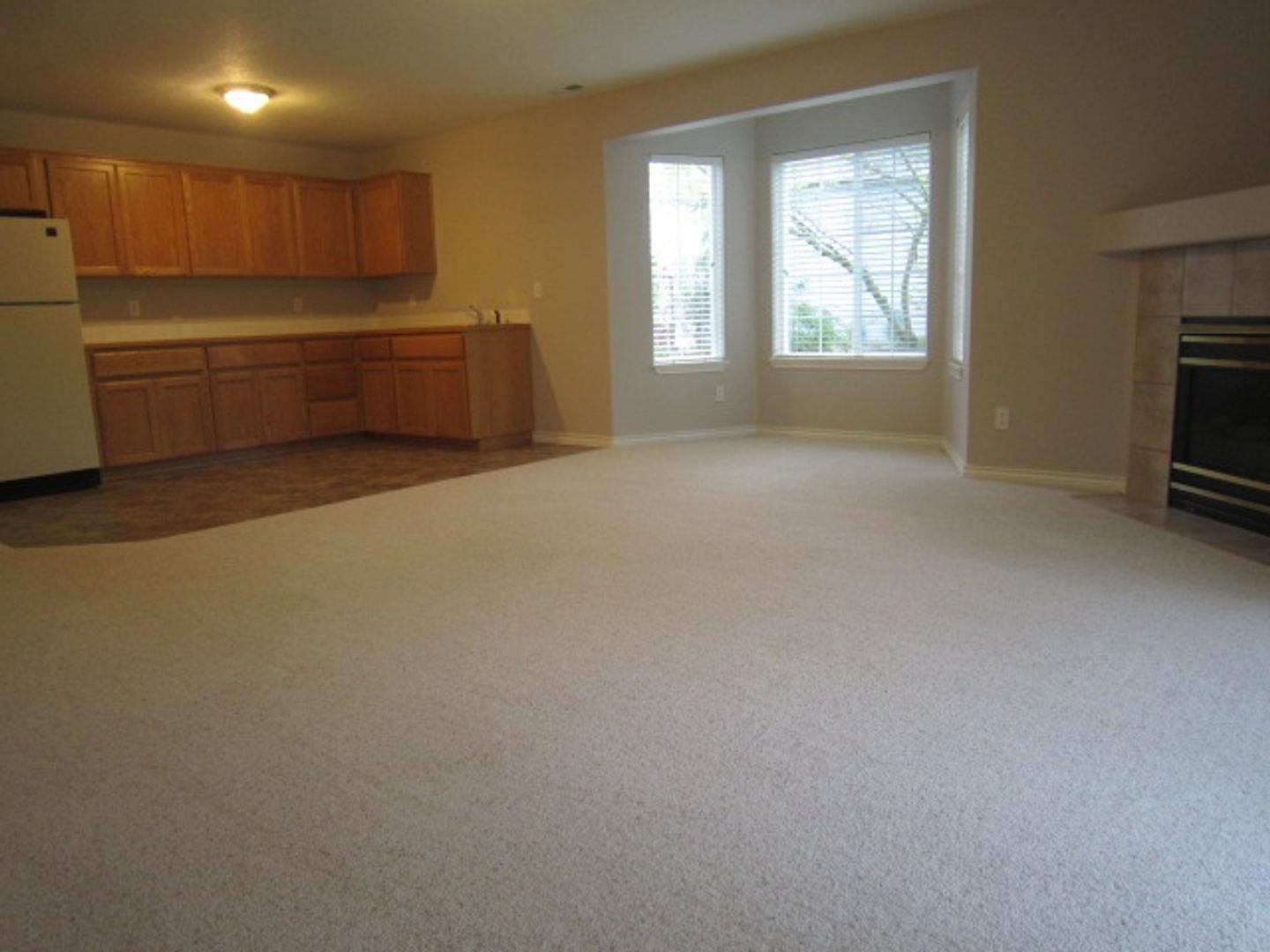 3380 NW Blackcomb Drive - Portland - Oregon - 6 bed, 3 bath rental property