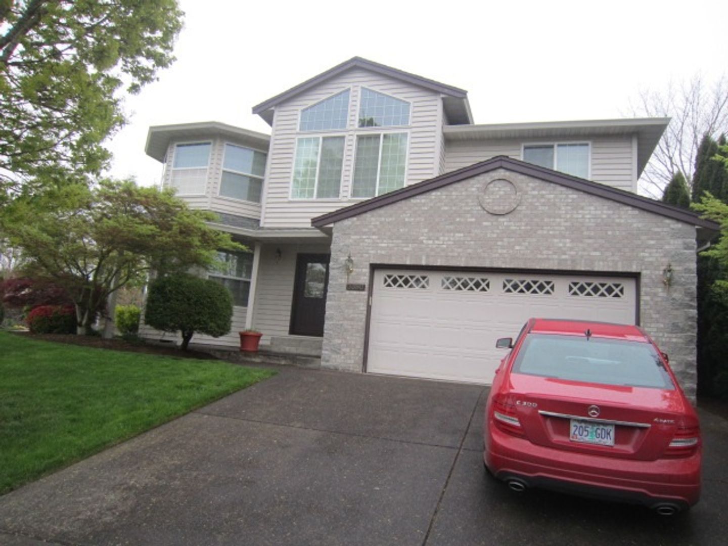 3380 NW Blackcomb Drive - Portland - Oregon - 6 bed, 3 bath rental property