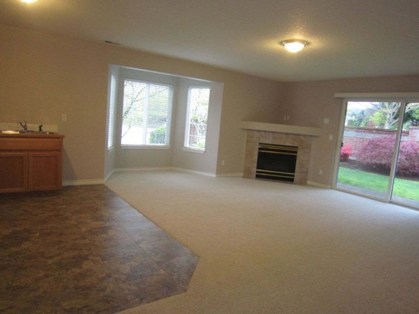 3380 NW Blackcomb Drive - Portland - Oregon - 6 bed, 3 bath rental property