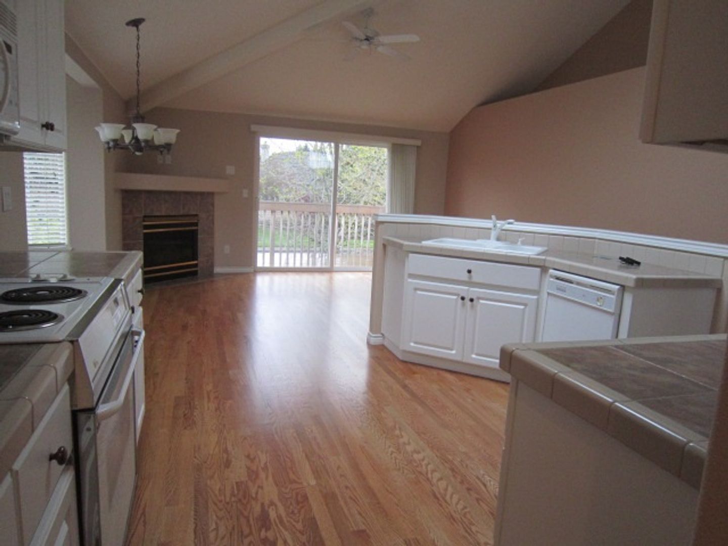 3380 NW Blackcomb Drive - Portland - Oregon - 6 bed, 3 bath rental property