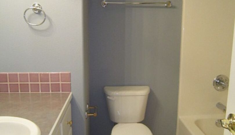 3380 NW Blackcomb Drive - Portland - Oregon - 6 bed, 3 bath rental property