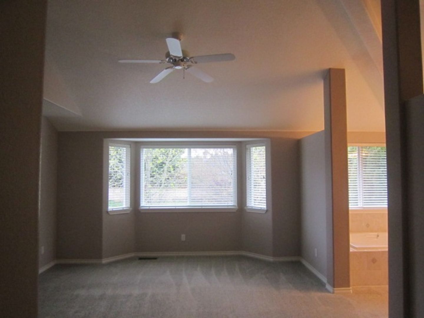 3380 NW Blackcomb Drive - Portland - Oregon - 6 bed, 3 bath rental property