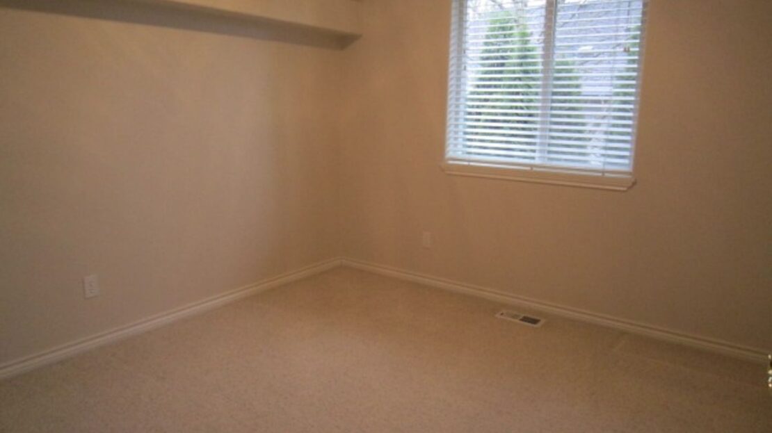 3380 NW Blackcomb Drive - Portland - Oregon - 6 bed, 3 bath rental property