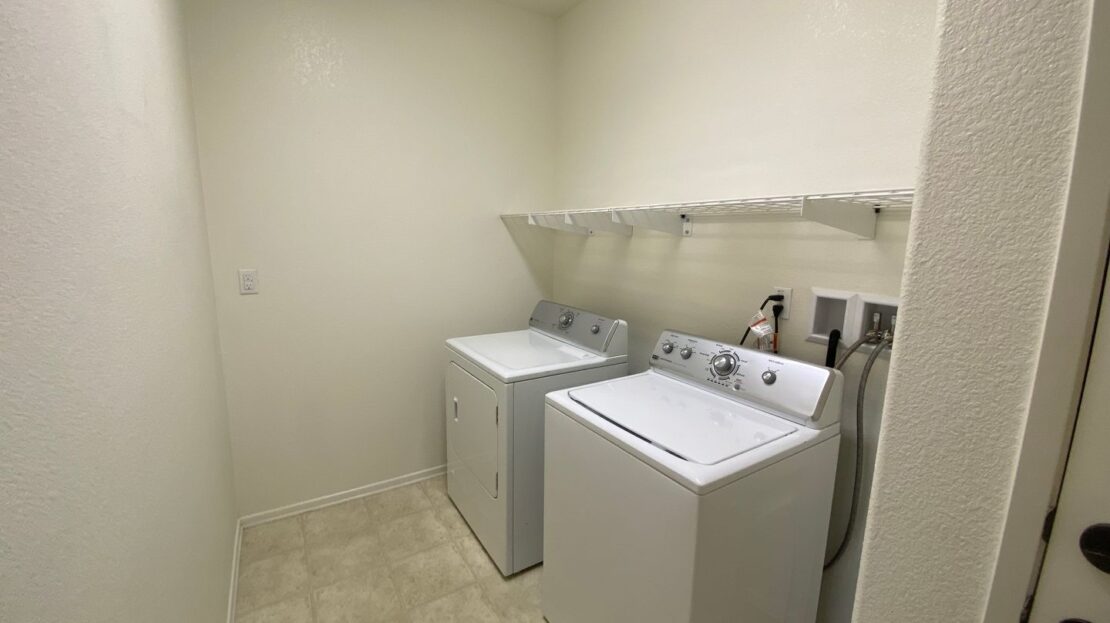3405 Leopard Ct. - Rosamond - California - 3 bed, 2 bath rental property