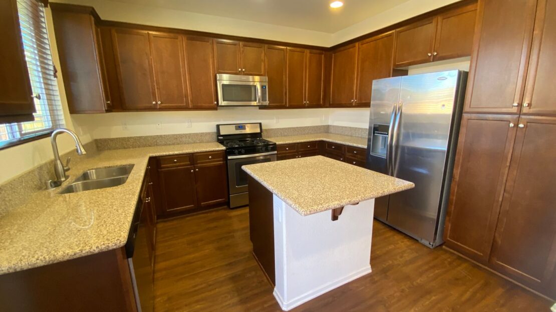 3405 Leopard Ct. - Rosamond - California - 3 bed, 2 bath rental property