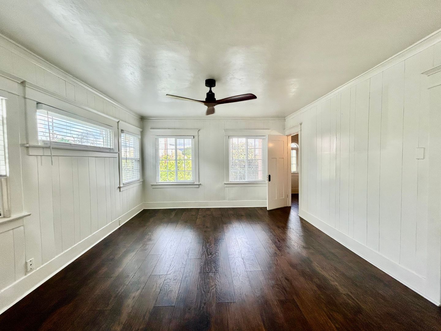 3520-3526  White House Place - Los Angeles - California - 1 bed, 1 bath rental property