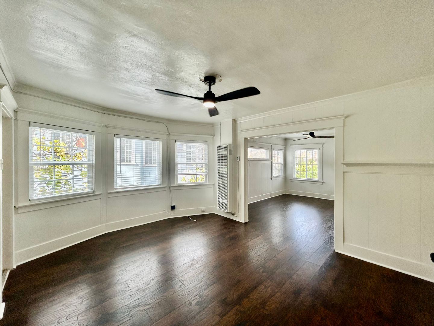 3520-3526  White House Place - Los Angeles - California - 1 bed, 1 bath rental property