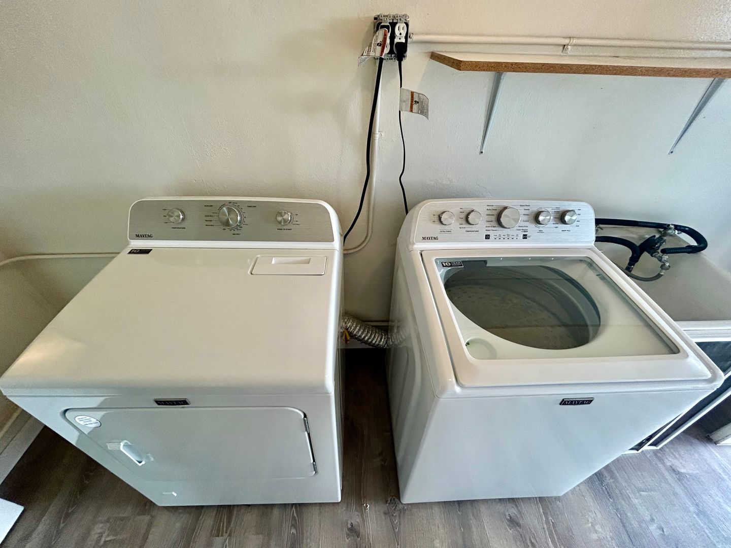 3520-3526  White House Place - Los Angeles - California - 1 bed, 1 bath rental property