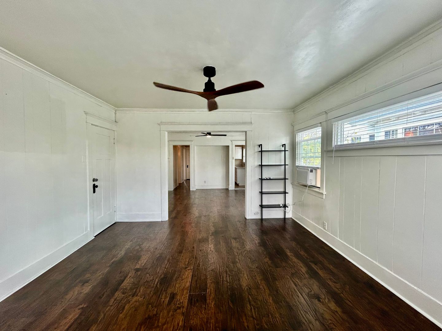 3520-3526  White House Place - Los Angeles - California - 1 bed, 1 bath rental property