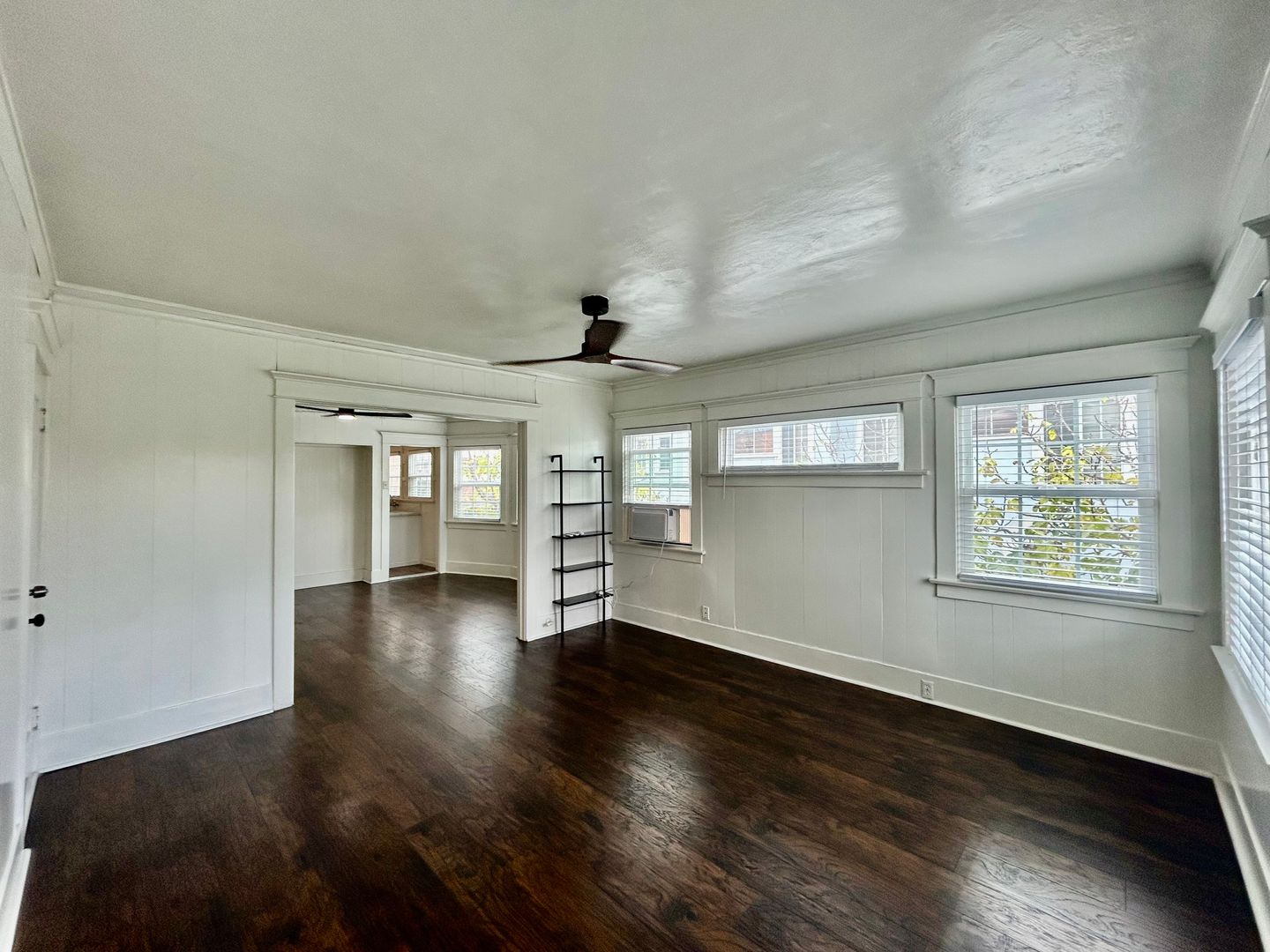 3520-3526  White House Place - Los Angeles - California - 1 bed, 1 bath rental property