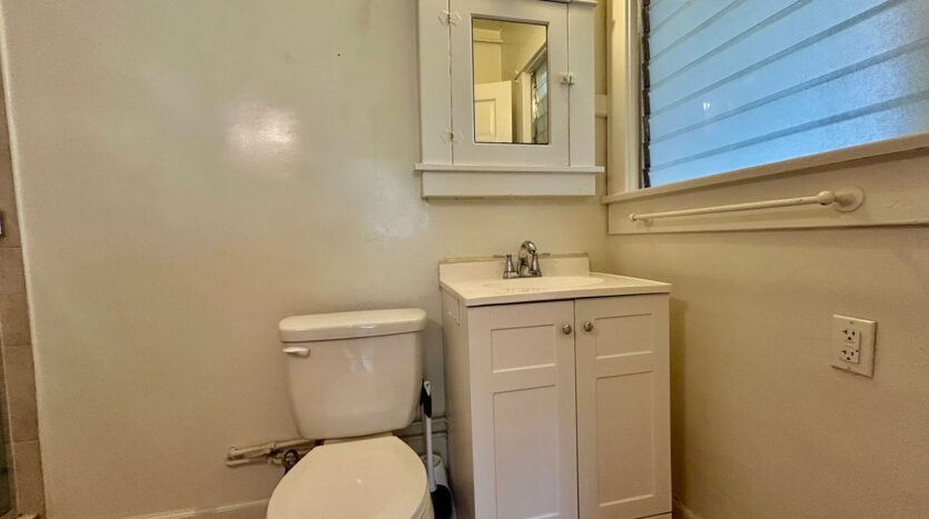 3520-3526  White House Place - Los Angeles - California - 1 bed, 1 bath rental property